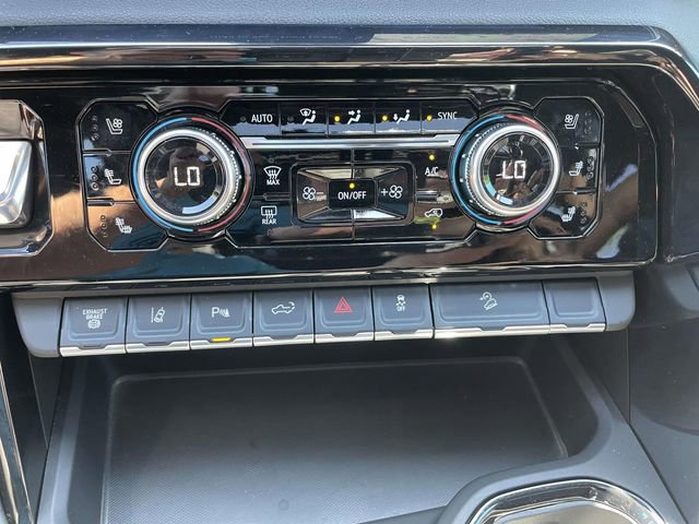 Used 2025 GMC Sierra 2500 AT4 w/ AT4 Premium Plus Package AWD/4WD image 21