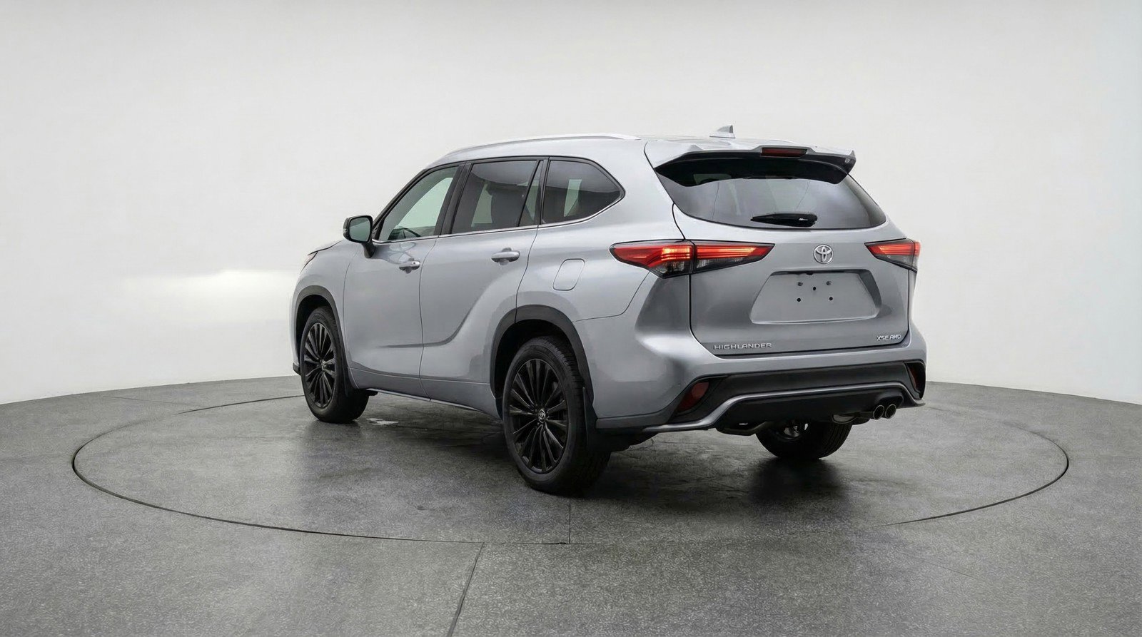 Used 2025 Toyota Highlander XSE image 6