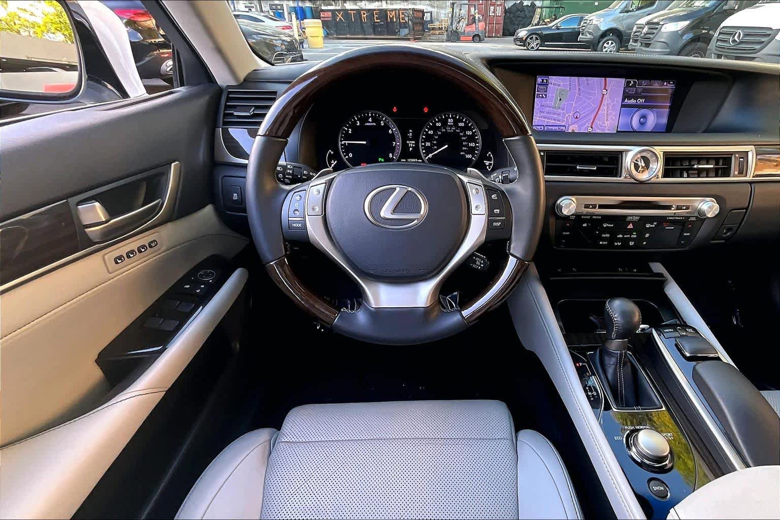 Used 2013 Lexus GS 350 w/ Luxury Pkg RWD image 6