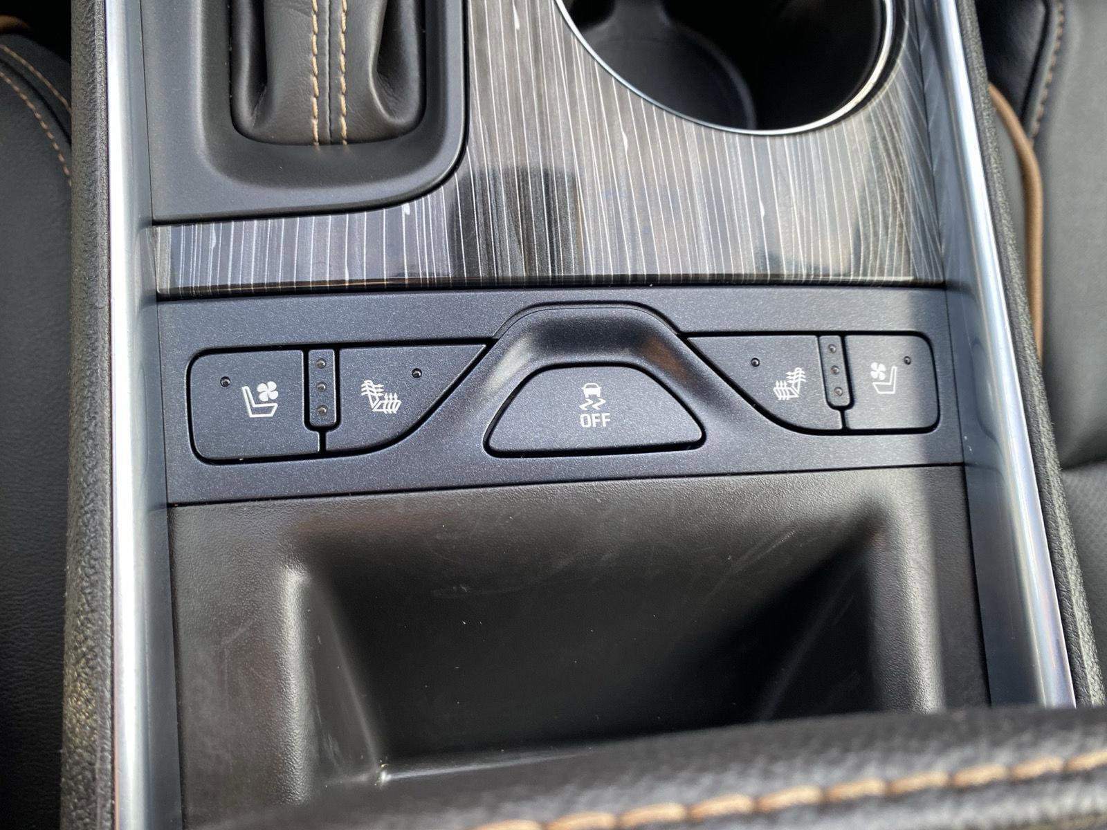 Used 2019 Chevrolet Impala Premier w/ Premier Confidence Package image 22