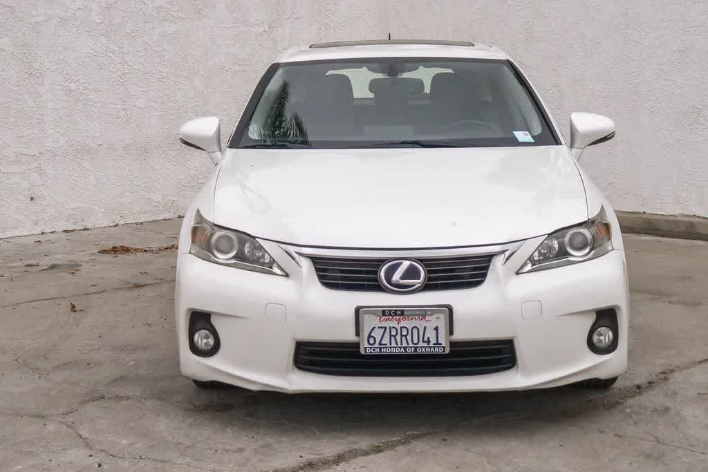 Used 2013 Lexus CT 200h w/ Premium Pkg w/Navigation FWD image 2