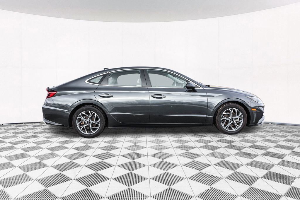 Used 2023 Hyundai Sonata SEL w/ Preferred Accessory Package image 11