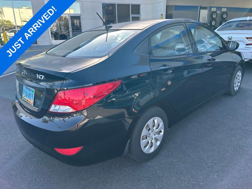 Used 2016 Hyundai Accent SE w/ Option Group 02 FWD image 3