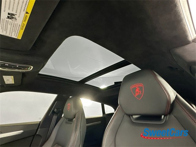 Used 2020 Lamborghini Urus Base image 38