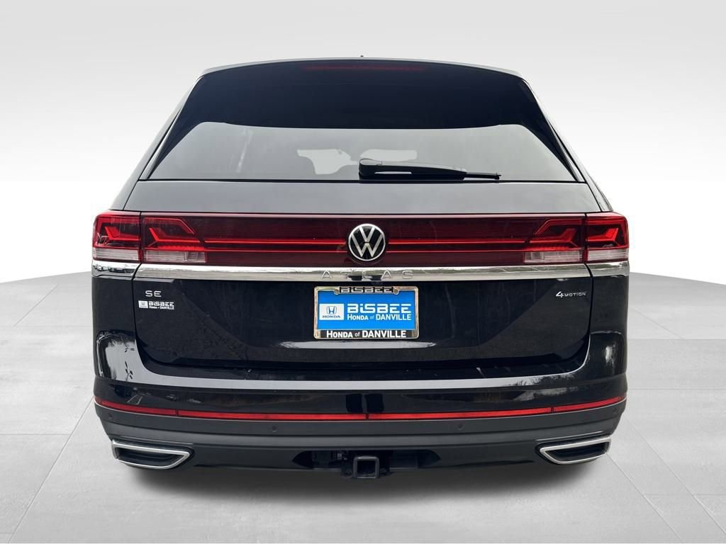 Used 2025 Volkswagen Atlas SE image 8