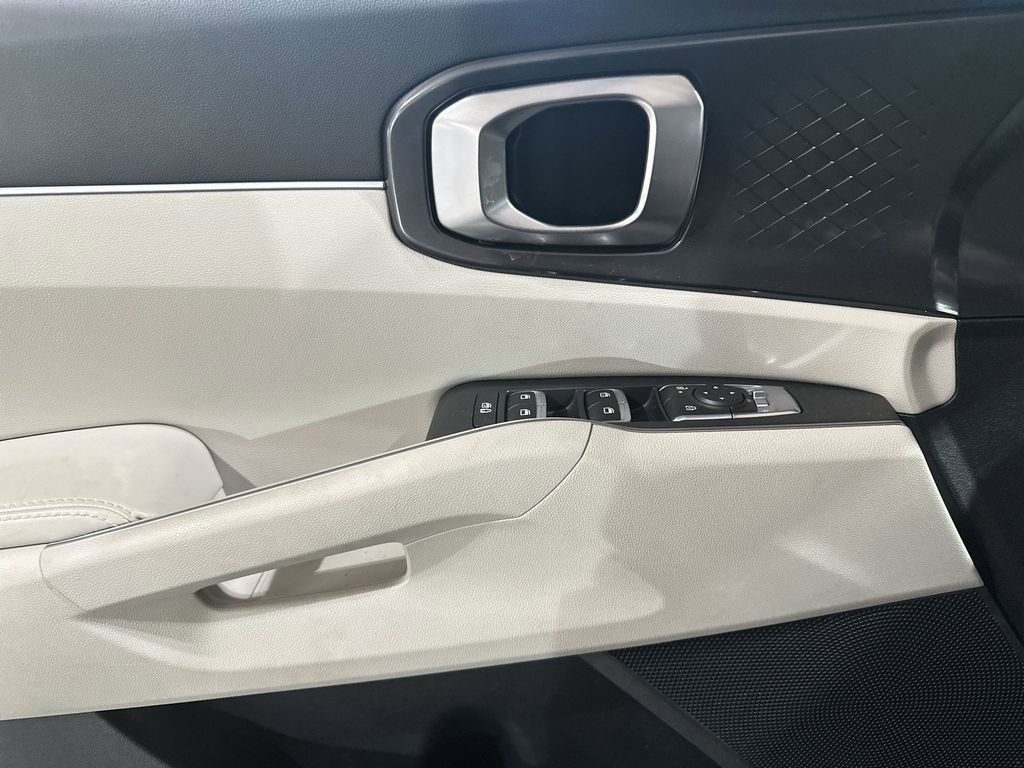 Used 2025 Kia Sorento S w/ Panoramic Sunroof Package image 15