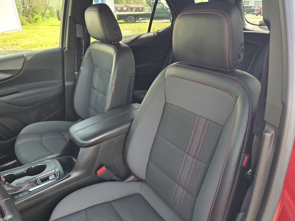 Used 2022 Chevrolet Equinox RS image 12