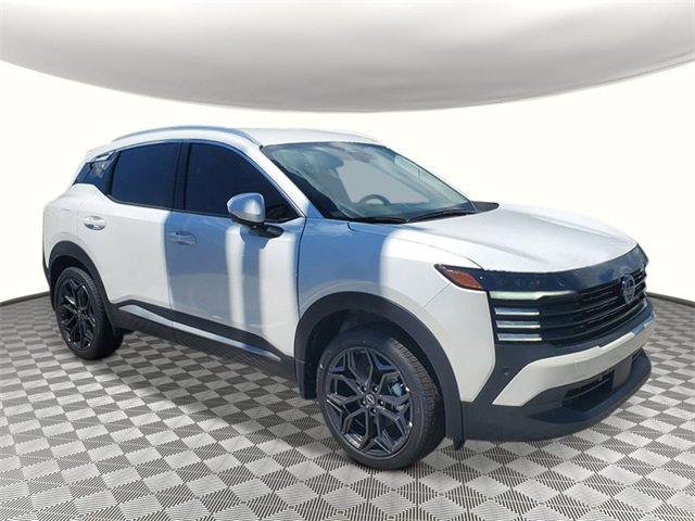 New 2025 Nissan Kicks SR image 2