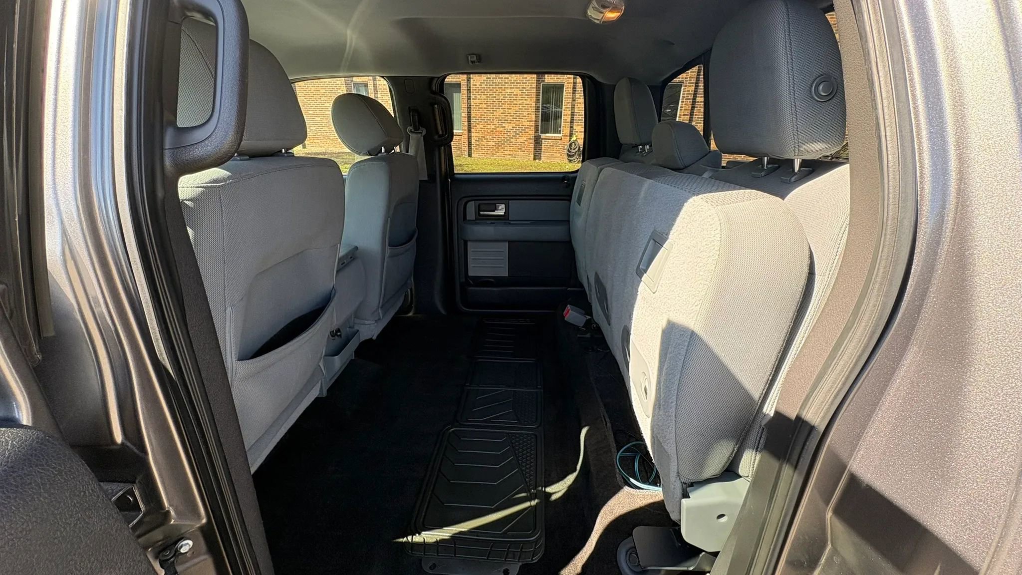 Used 2014 Ford F150 XLT w/ Equipment Group 302A Luxury AWD/4WD image 26