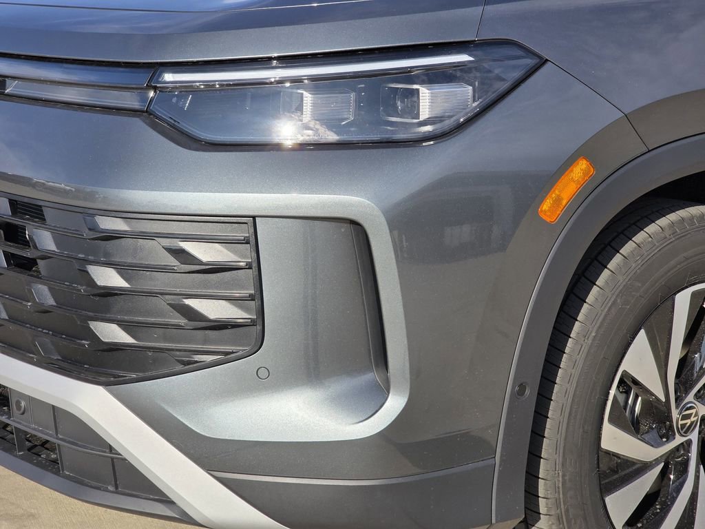 New 2026 Volkswagen Tiguan S FWD image 7