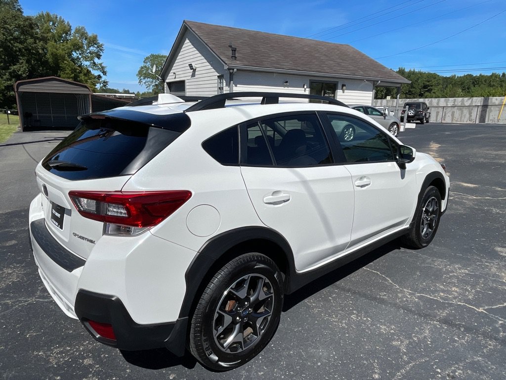 Used 2020 Subaru Crosstrek 2.0i Premium w/ Moonroof Package 1 AWD/4WD image 6