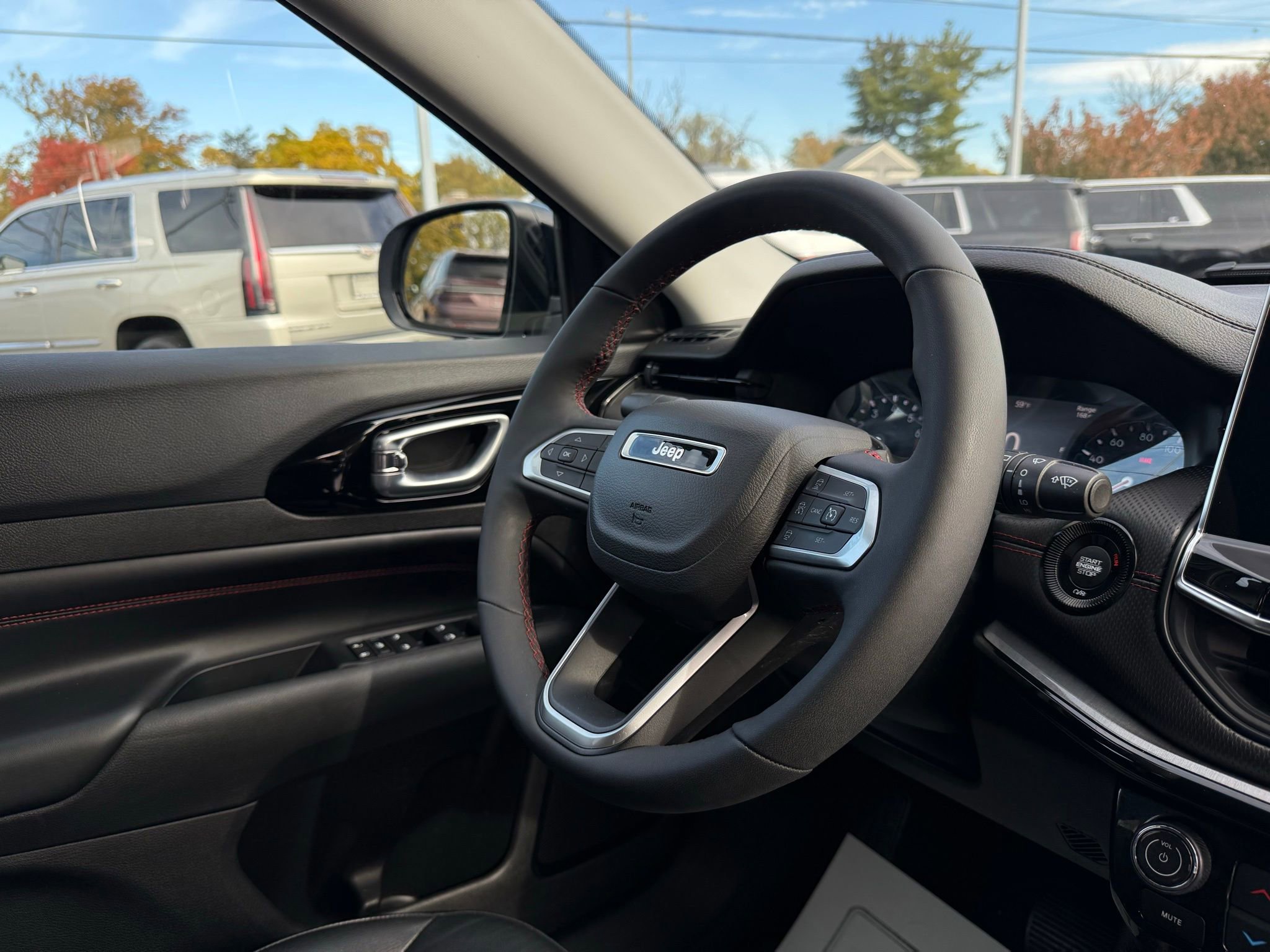 Used 2023 Jeep Compass Trailhawk w/ Trailhawk Convenience Group image 26