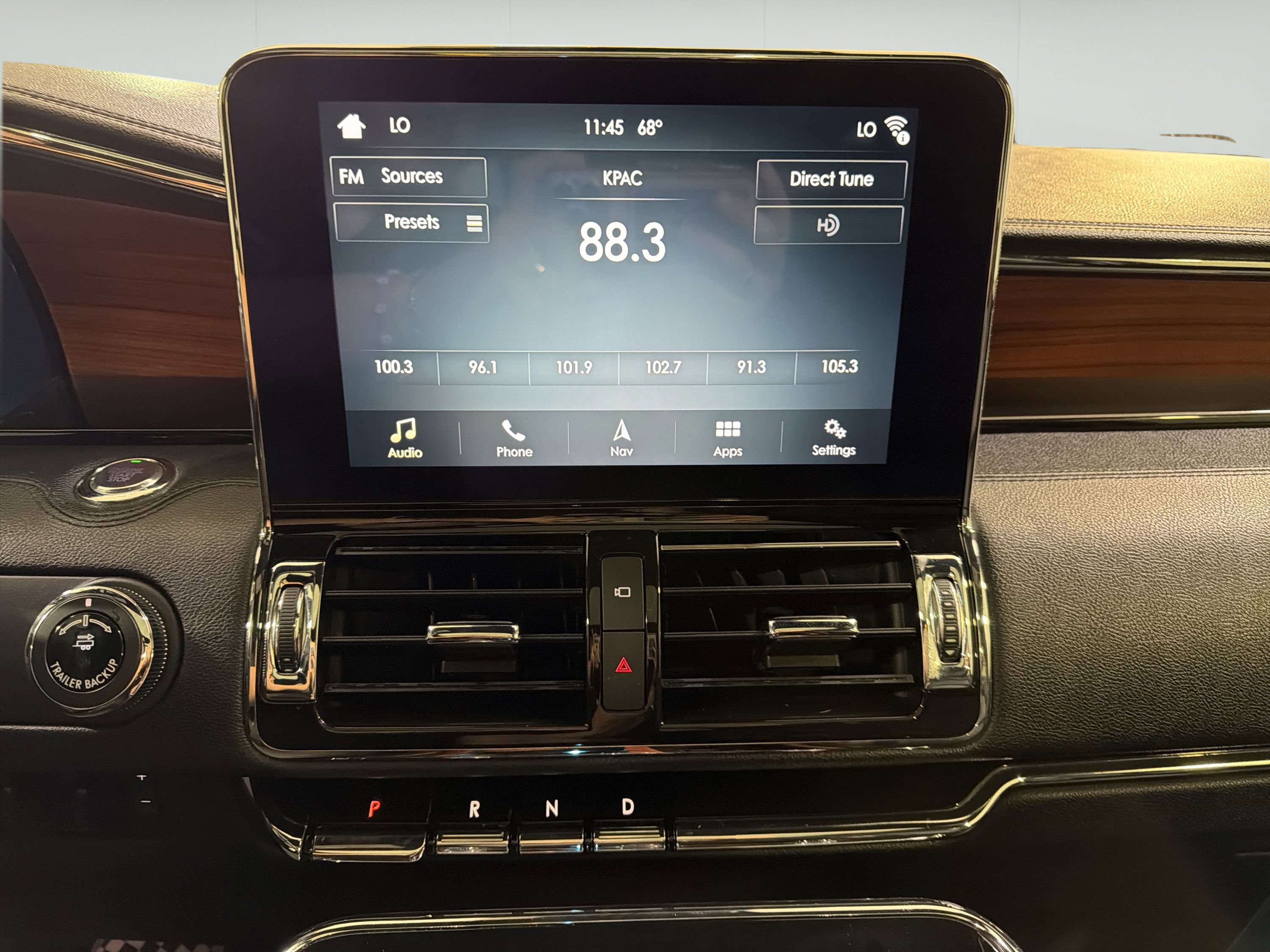 Used 2018 Lincoln Navigator L Reserve w/ Technology Package AWD/4WD image 17