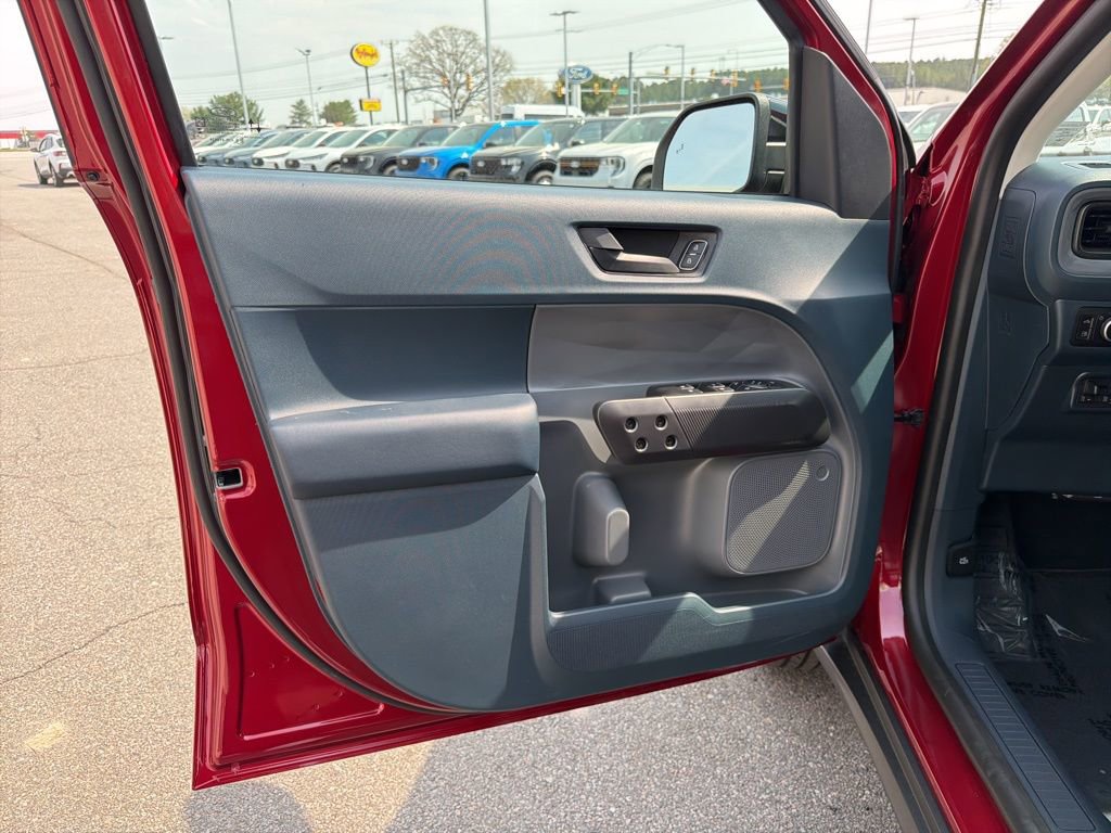 New 2026 Ford Maverick XLT image 13