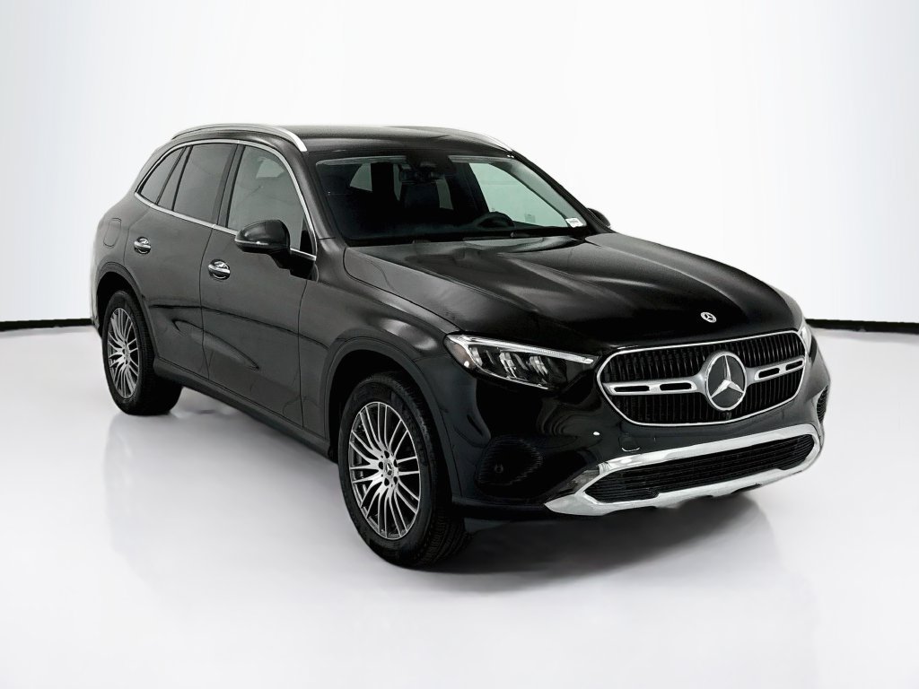 Certified 2026 Mercedes-Benz GLC 300 image 3