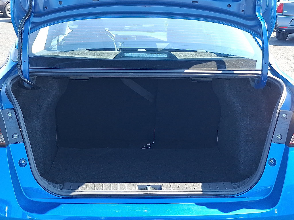 Used 2021 Nissan Versa SR w/ Convenience Package FWD image 27