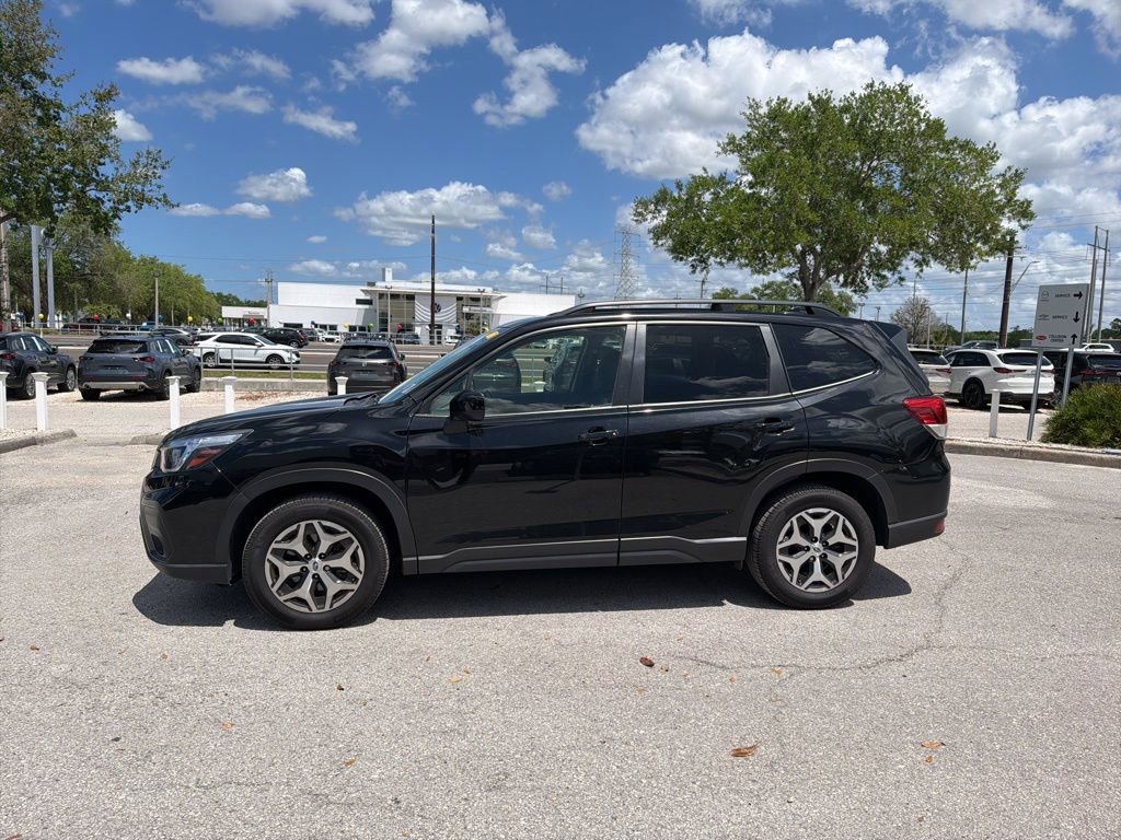 Used 2020 Subaru Forester Premium image 9