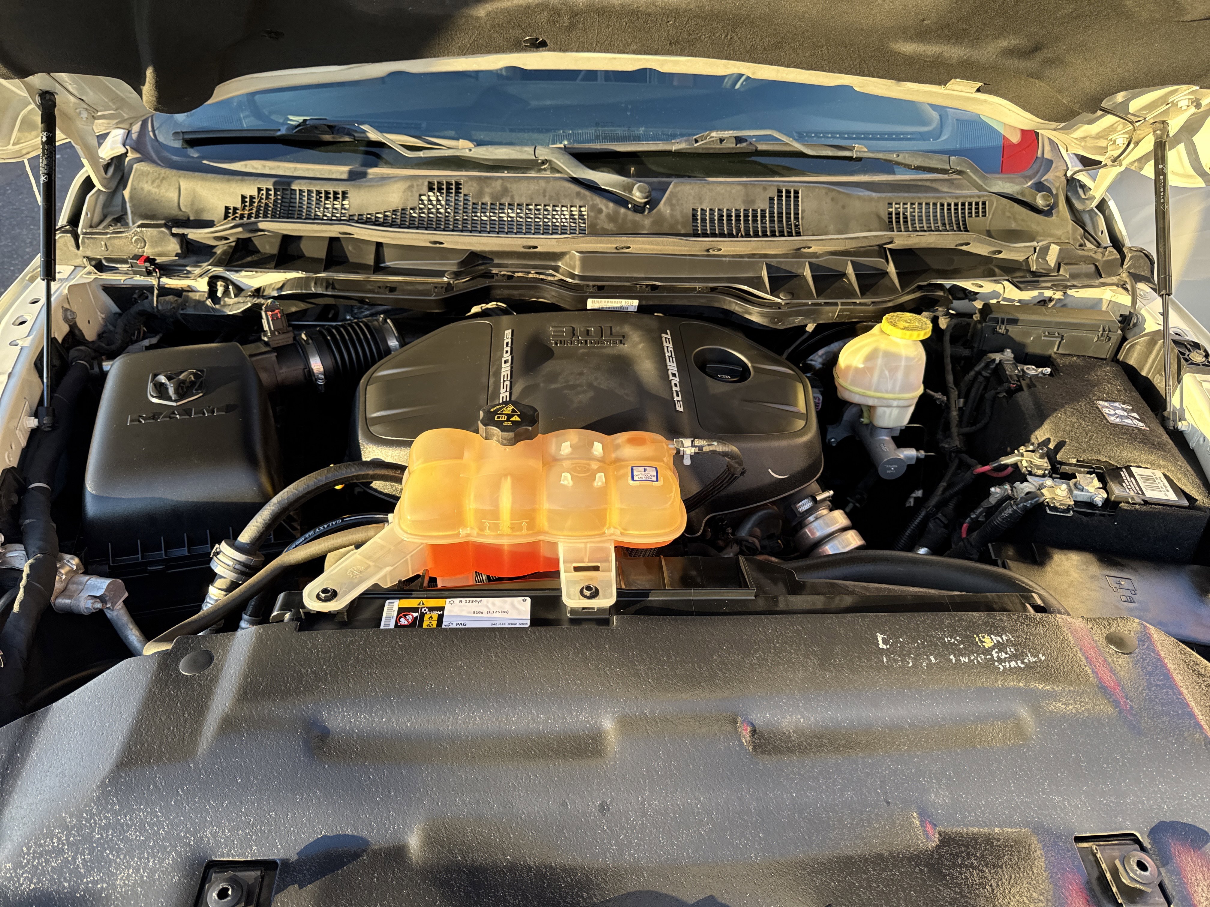 Used 2018 RAM 1500 Laramie image 11