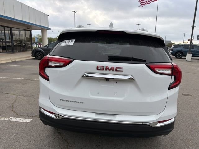 Used 2023 GMC Terrain SLT image 5