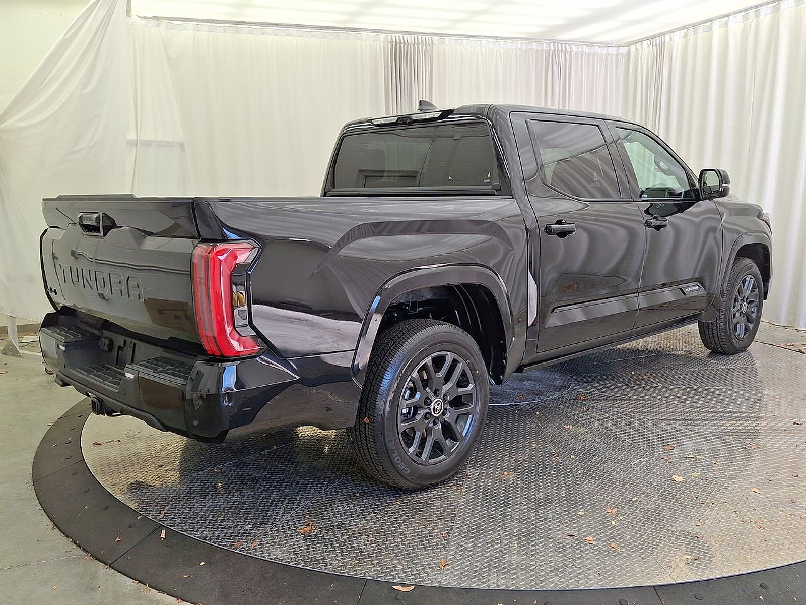 Used 2024 Toyota Tundra Platinum image 25