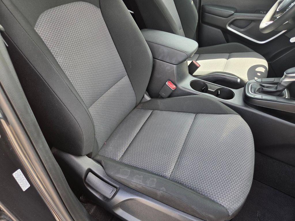 Used 2025 Kia Soul LX w/ LX Technology Package FWD image 28