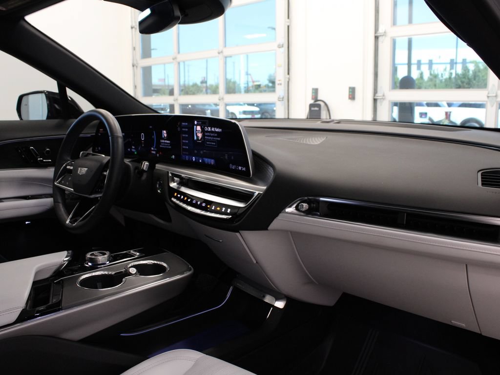 Used 2025 Cadillac Lyriq Sport w/ LPO, Floor Liner Package RWD image 17
