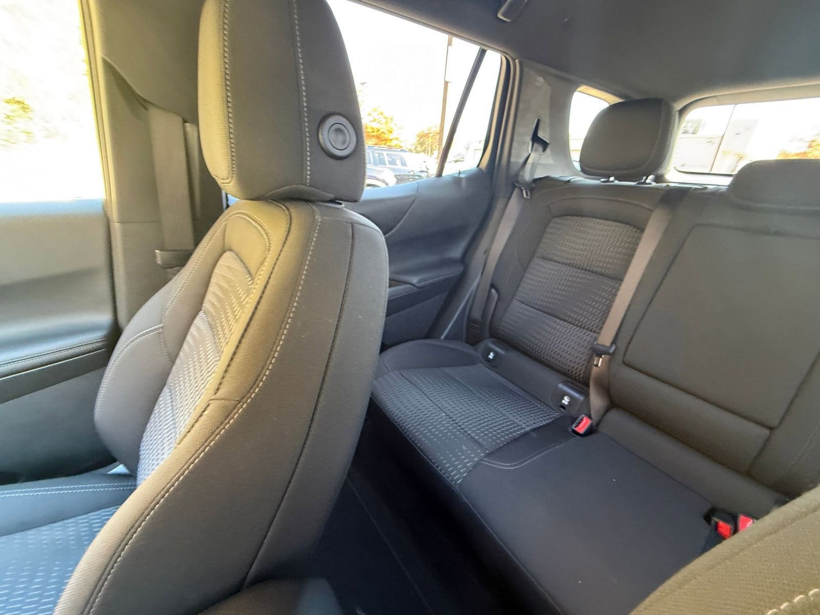 Used 2025 Chevrolet Equinox LT image 39