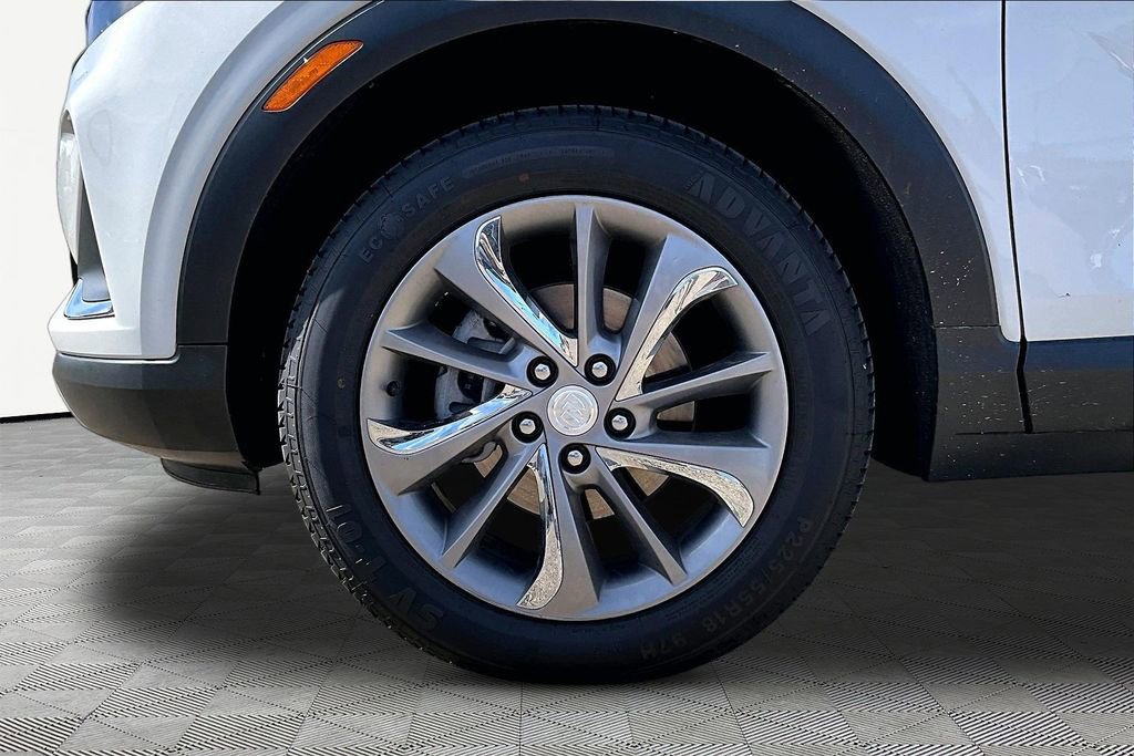 Used 2021 Buick Encore GX Essence w/ Experience Buick Package AWD/4WD image 9
