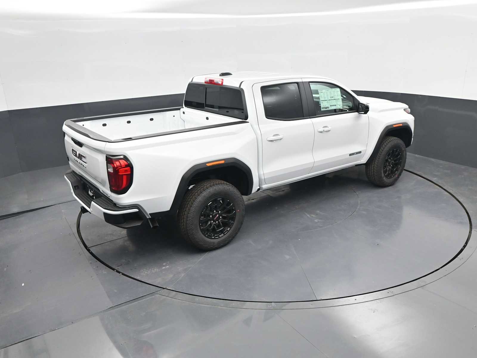 New 2026 GMC Canyon Elevation w/ Convenience Package RWD image 32