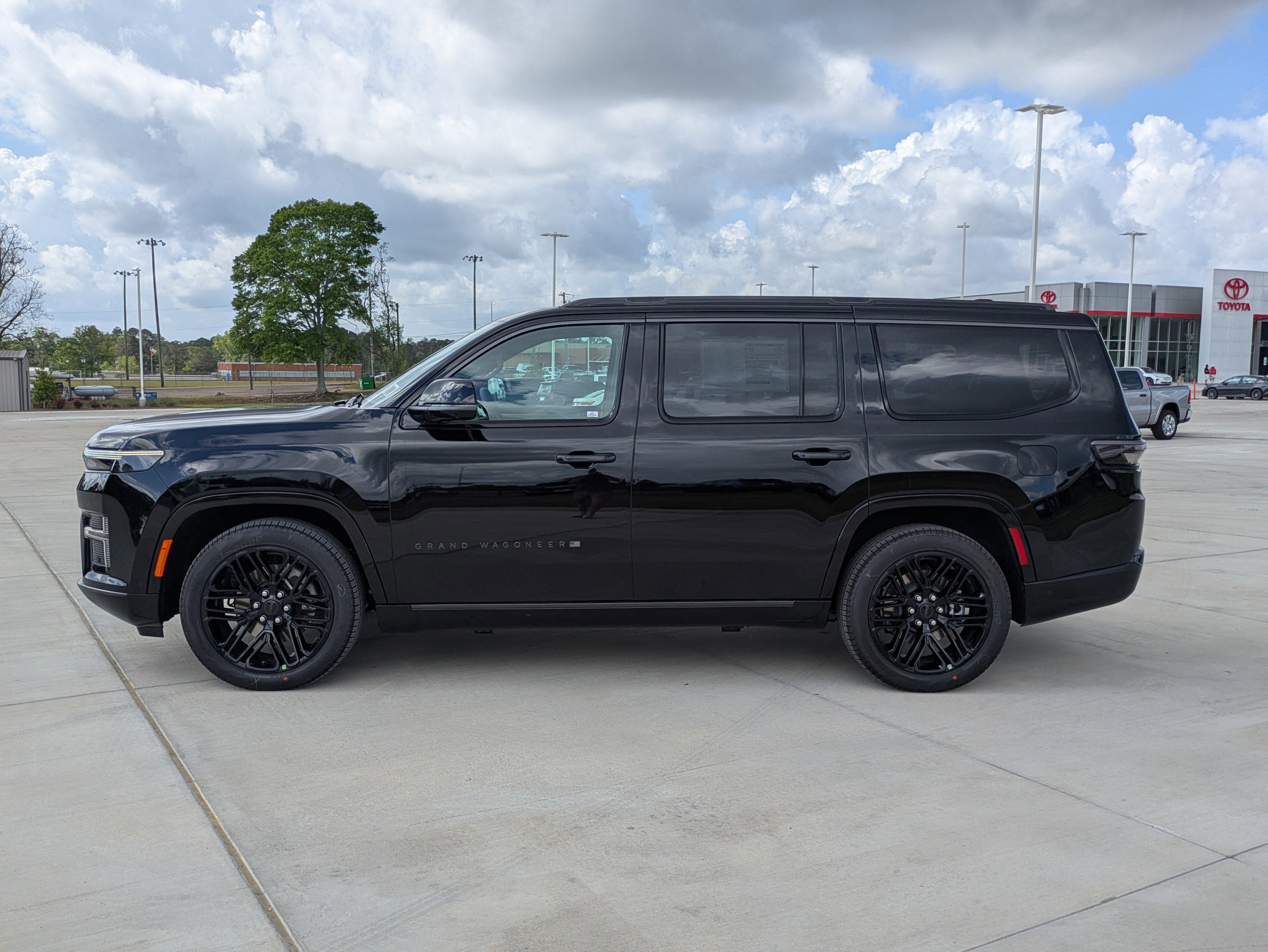 New 2026 Jeep Grand Wagoneer Limited image 4