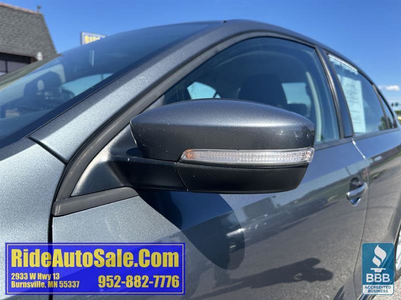 Used 2011 Volkswagen Jetta SE FWD image 38