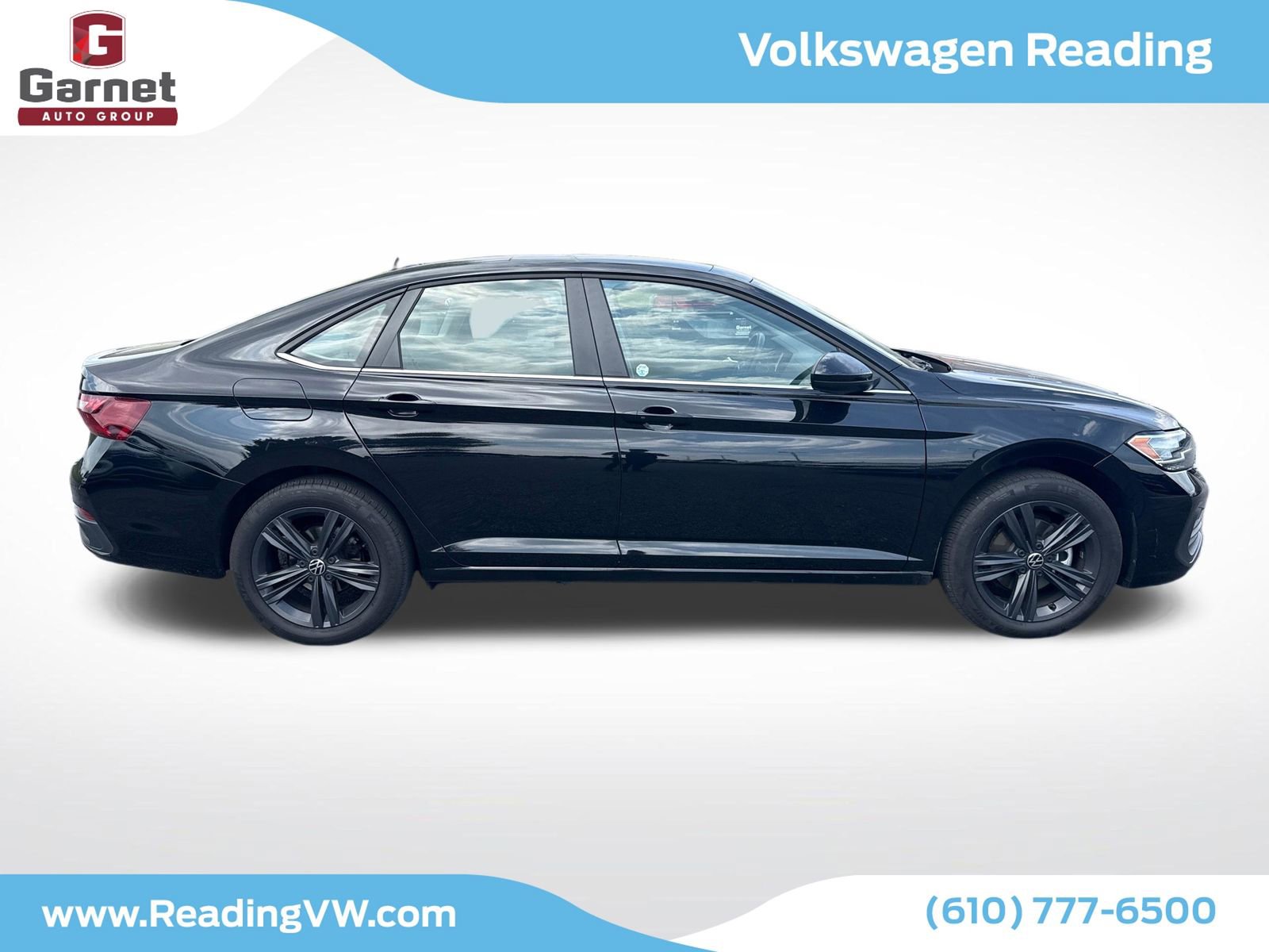 Used 2023 Volkswagen Jetta SE w/ Panoramic Sunroof Package FWD image 6
