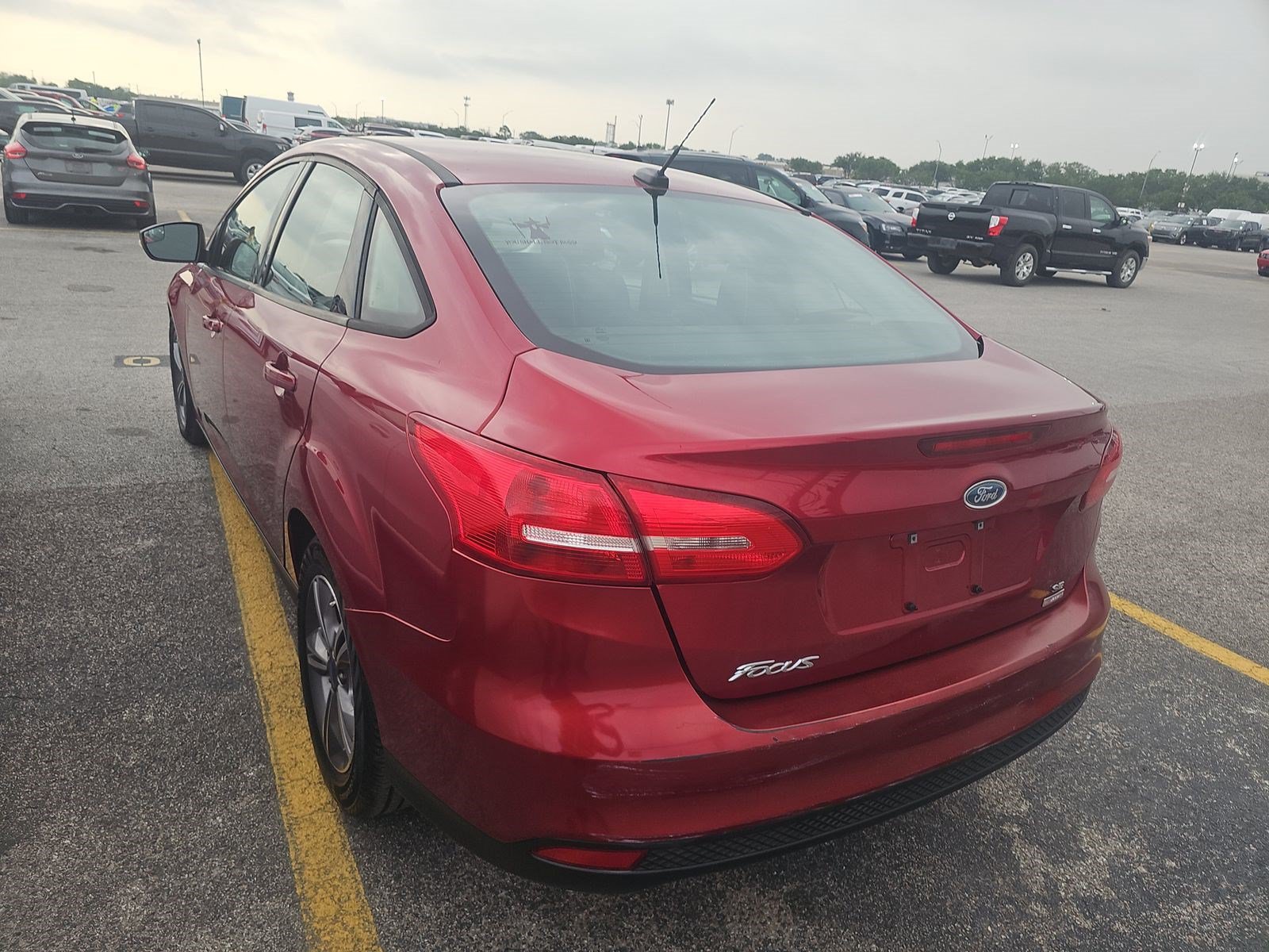 Used 2017 Ford Focus SE FWD image 7