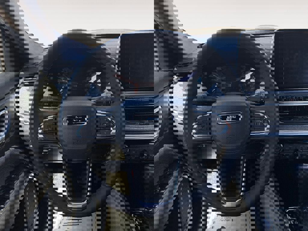 Used 2025 Jeep Compass Latitude image 20