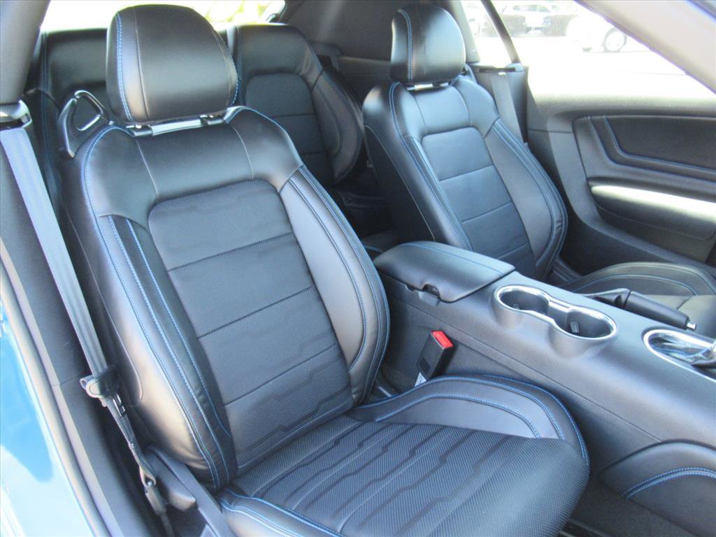 Used 2020 Ford Mustang GT Premium w/ GT Performance Package RWD image 9