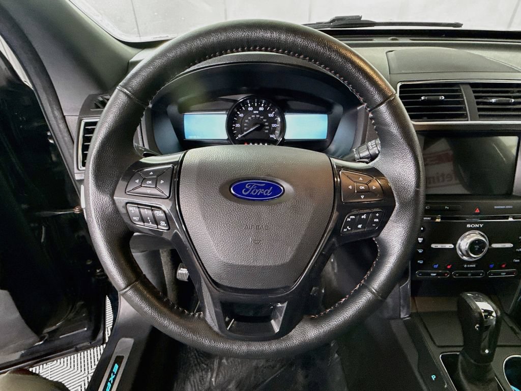 Used 2018 Ford Explorer Sport w/ Equipment Group 401A AWD/4WD image 18