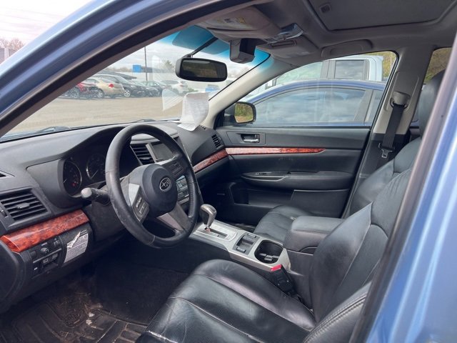 Used 2011 Subaru Outback 2.5i Limited image 6