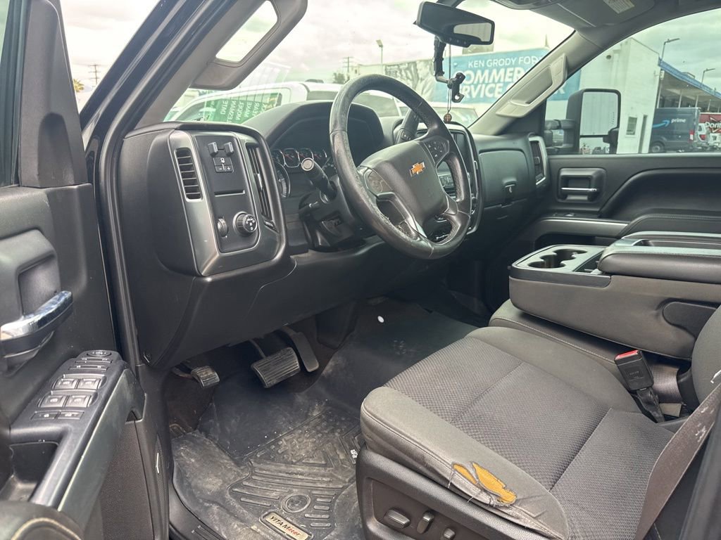 Used 2015 Chevrolet Silverado 3500 LT w/ LT Convenience Package RWD image 6