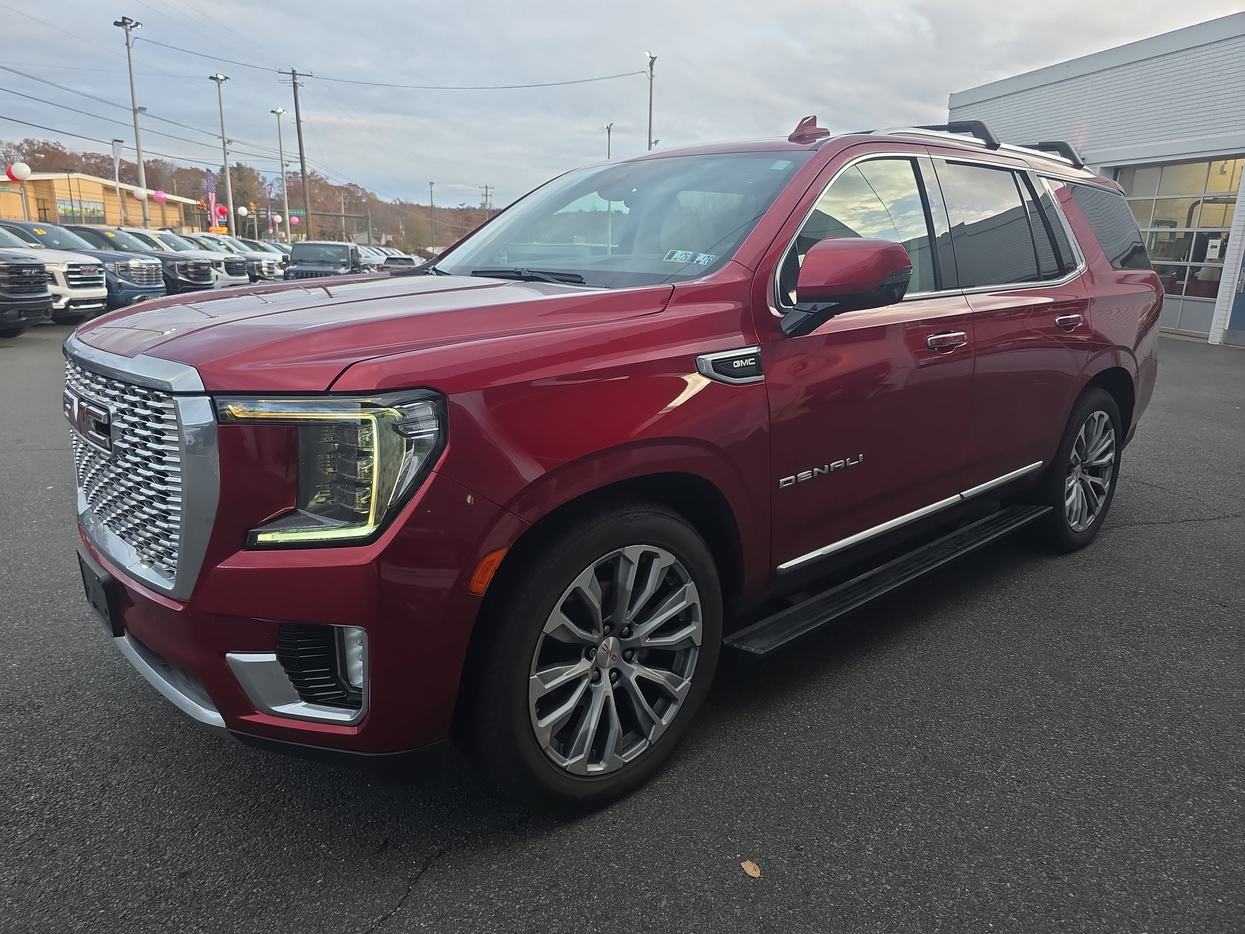 Used 2021 GMC Yukon Denali w/ Denali Ultimate Package image 33