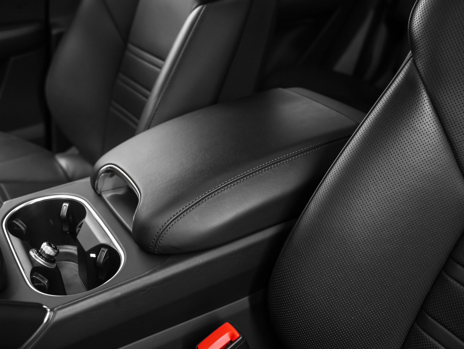 Used 2021 Porsche Cayenne Turbo image 43