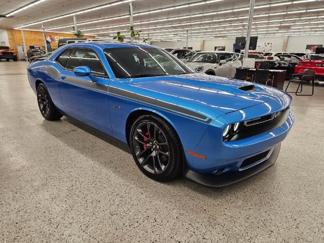Used 2023 Dodge Challenger R/T w/ Performance Handling Group image 3