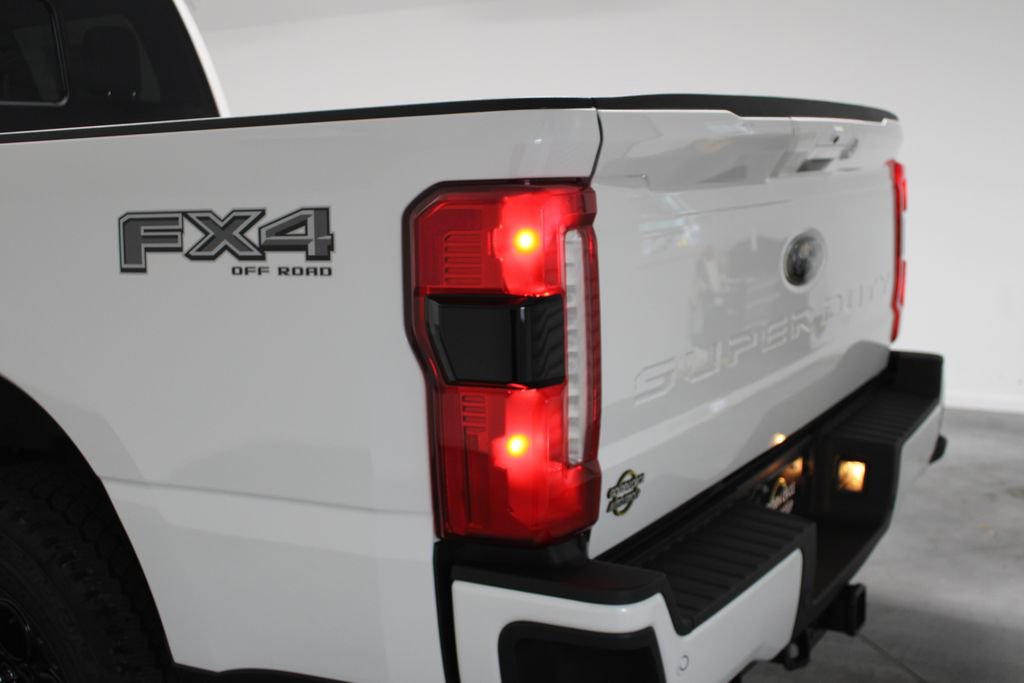 New 2026 Ford F250 Lariat w/ Black Appearance Package image 52