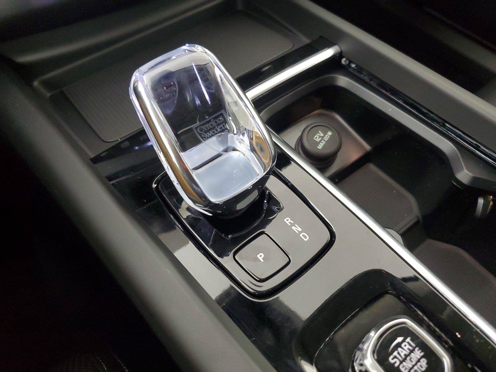 New 2027 Volvo XC60 B5 Ultra AWD/4WD image 32