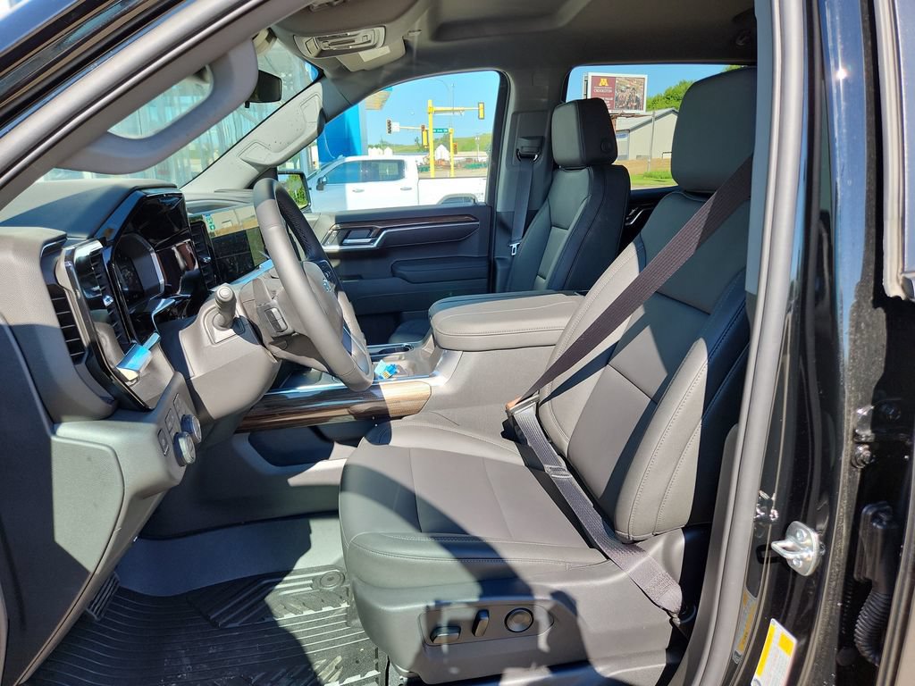 New 2026 Chevrolet Silverado 1500 LT Trail Boss w/ LT Trail Boss Premium Package AWD/4WD image 11