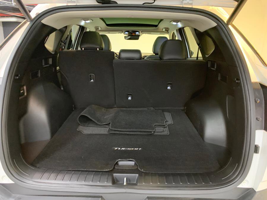 Used 2022 Hyundai Tucson Limited w/ Cargo Package AWD/4WD image 43