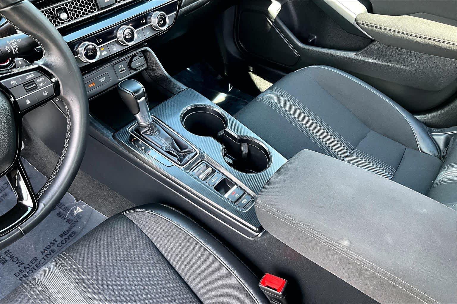 Used 2023 Honda Civic Sport image 17