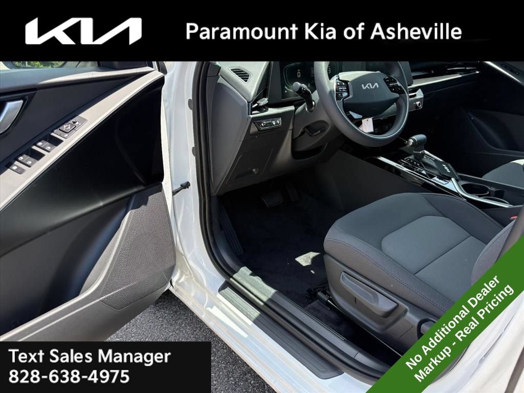 New 2026 Kia Niro LX FWD image 15