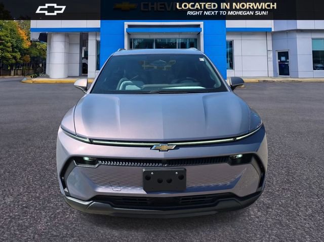 New 2026 Chevrolet Equinox EV LT AWD/4WD image 2
