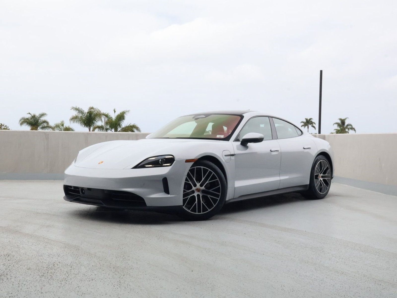 New 2026 Porsche Taycan AWD/4WD image 1