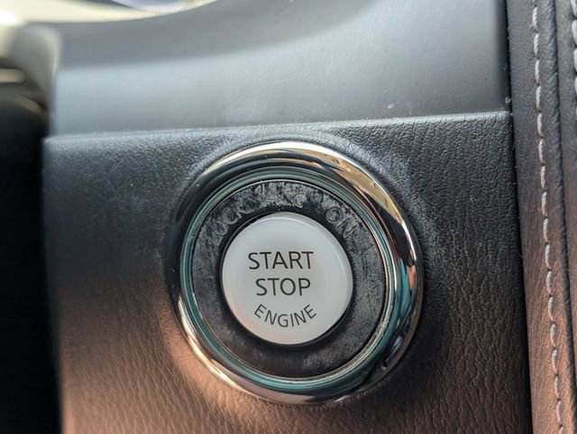 Used 2021 INFINITI QX80 Luxe image 32